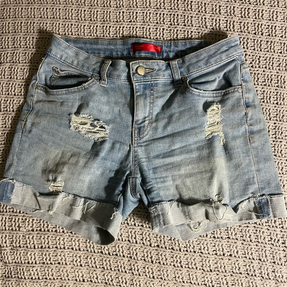 Jennifer Lopez Jean shorts, 2